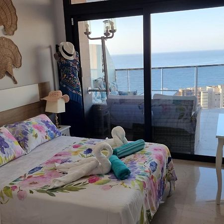 Sunset Waves Benidorm Julieta Vistas Al Mar Premium 200 Mt2 Con Jacuzzi En Terraza Apartment Exterior photo
