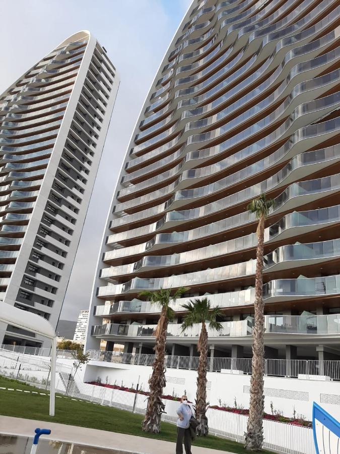 Sunset Waves Benidorm Julieta Vistas Al Mar Premium 200 Mt2 Con Jacuzzi En Terraza Apartment Exterior photo