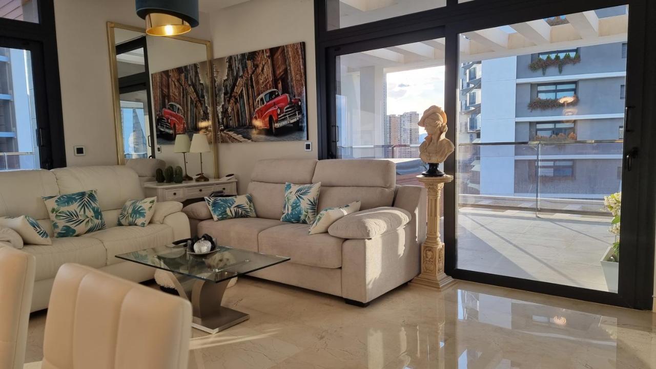 Sunset Waves Benidorm Julieta Vistas Al Mar Premium 200 Mt2 Con Jacuzzi En Terraza Apartment Exterior photo