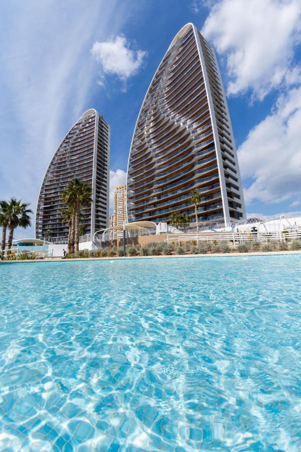 Sunset Waves Benidorm Julieta Vistas Al Mar Premium 200 Mt2 Con Jacuzzi En Terraza Apartment Exterior photo