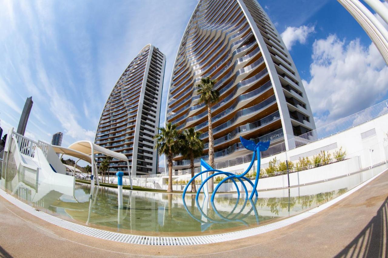 Sunset Waves Benidorm Julieta Vistas Al Mar Premium 200 Mt2 Con Jacuzzi En Terraza Apartment Exterior photo