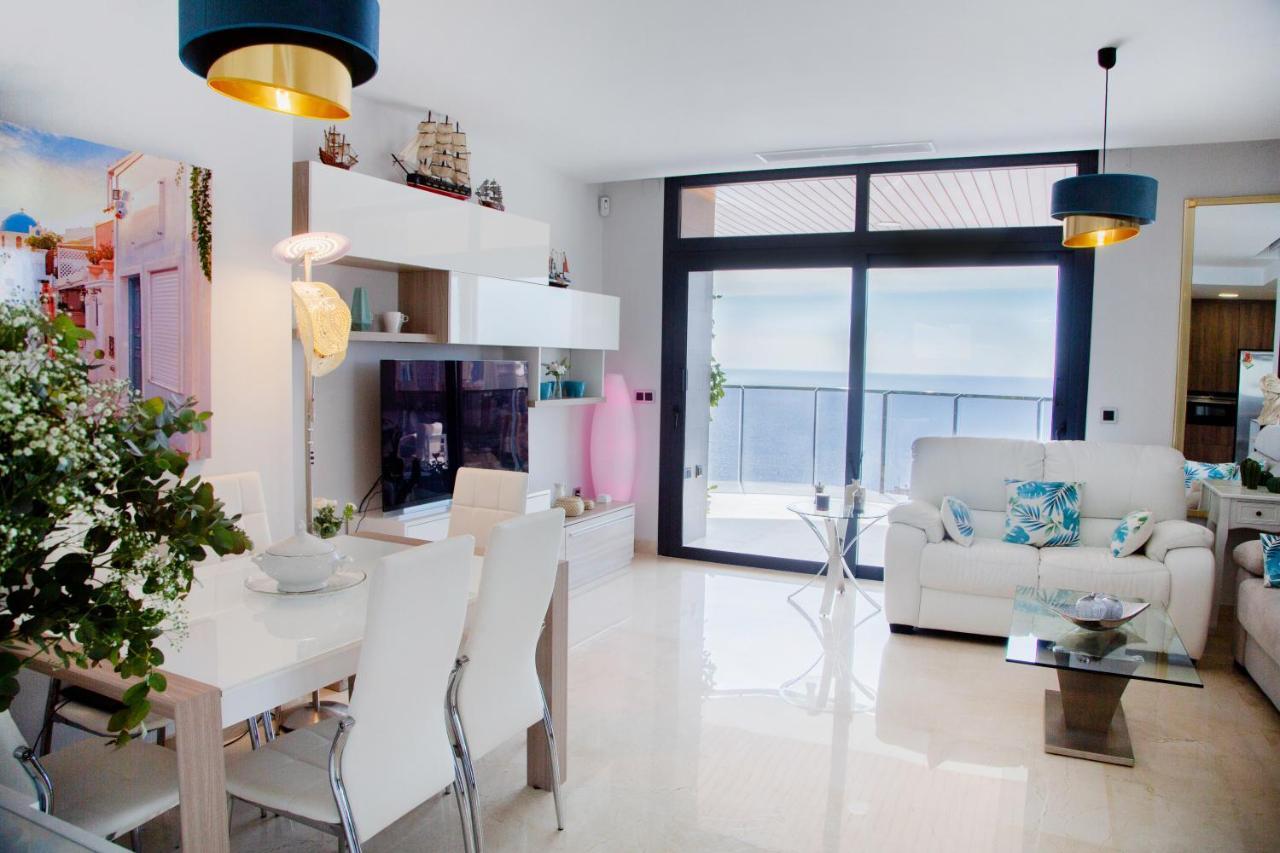Sunset Waves Benidorm Julieta Vistas Al Mar Premium 200 Mt2 Con Jacuzzi En Terraza Apartment Exterior photo