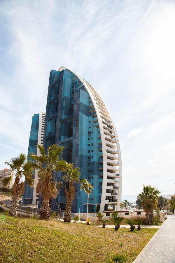 Sunset Waves Benidorm Julieta Vistas Al Mar Premium 200 Mt2 Con Jacuzzi En Terraza Apartment Exterior photo