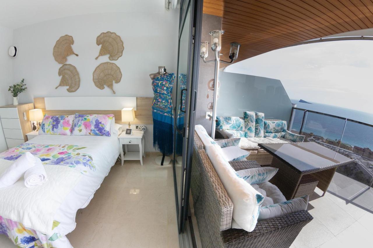Sunset Waves Benidorm Julieta Vistas Al Mar Premium 200 Mt2 Con Jacuzzi En Terraza Apartment Exterior photo